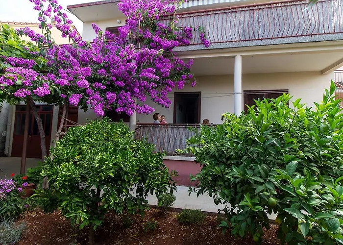 Apartman Borna *